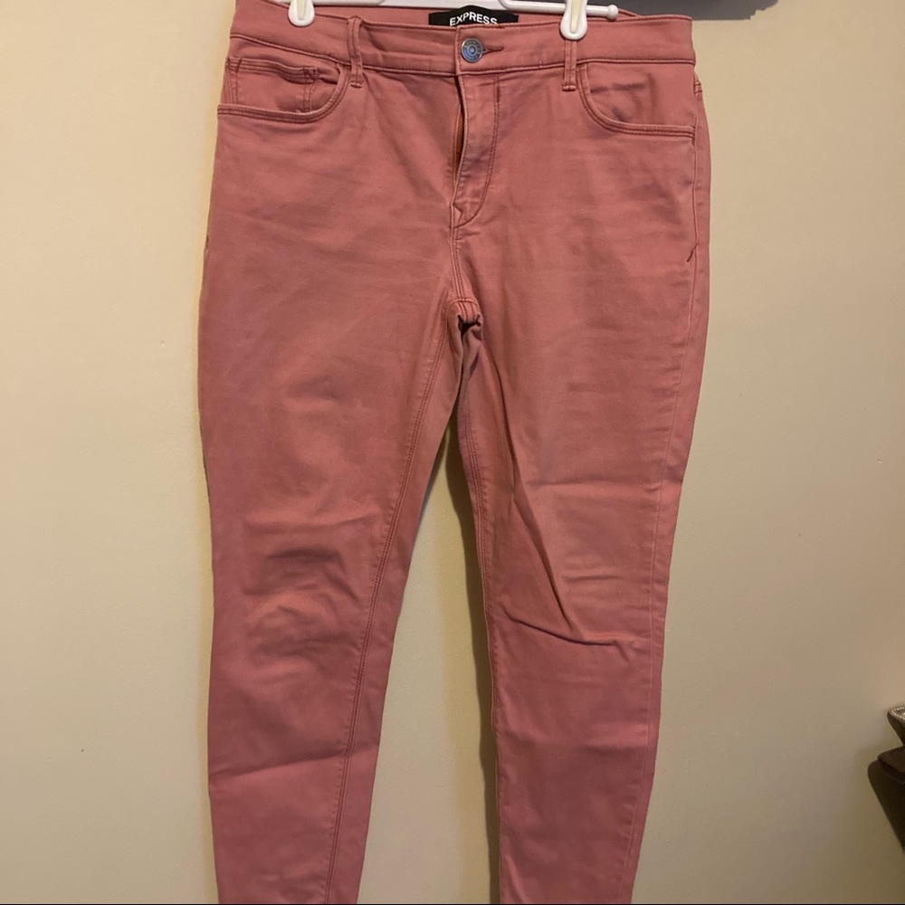 Pink stretch leggings
